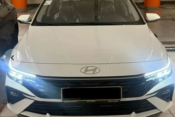 هیوندای، النترا