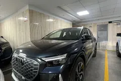 آئودی، Q4 e-tron