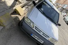 پراید، صندوق دار