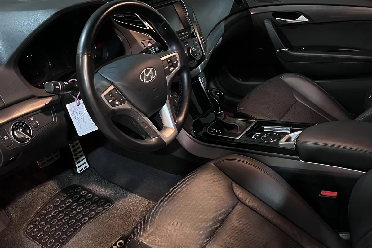 هیوندای،  i40