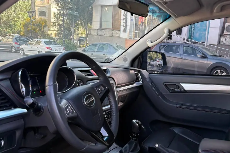 کی ام سی  T8