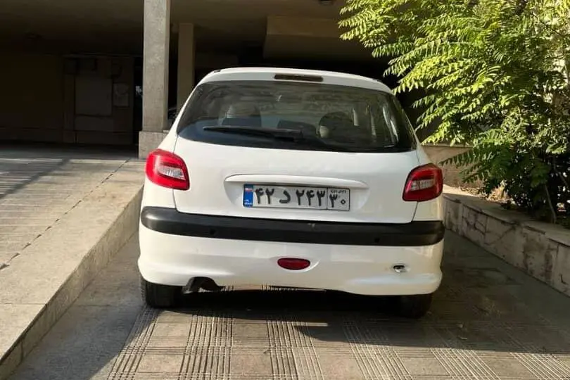 پژو،  206