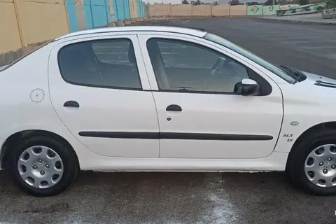 پژو، 206 SD