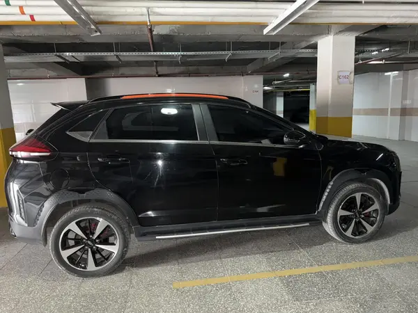 ام وی ام، X33 کراس