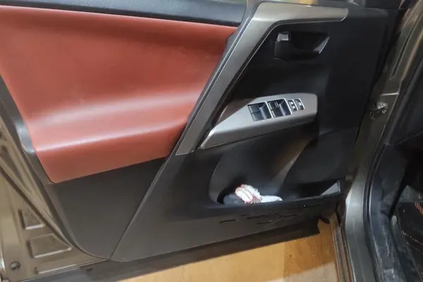 تویوتا، راوفور