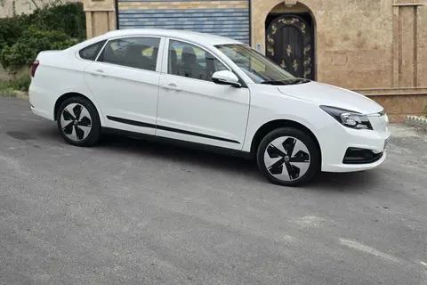 دانگ فنگ، E70