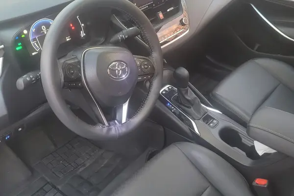 تویوتا، کرولا هیبرید