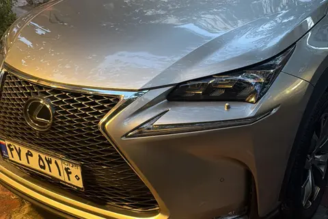لکسوس، NX