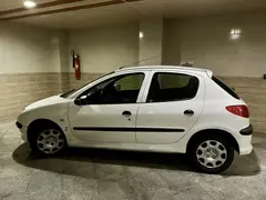 پژو، 206
