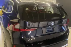 ب ام و، iX1