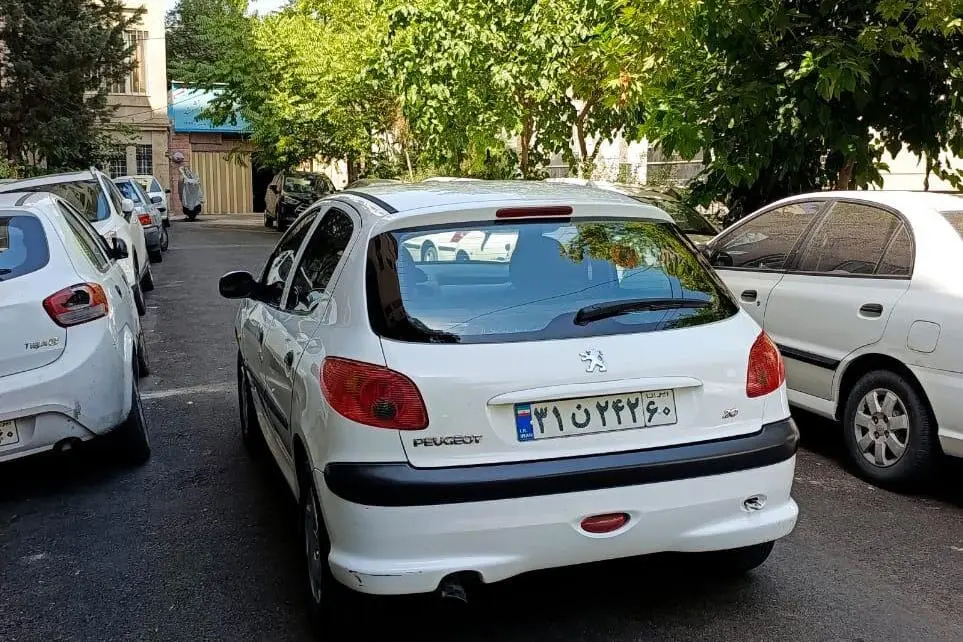 پژو  206