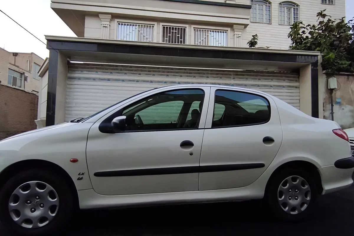 پژو،  206 SD