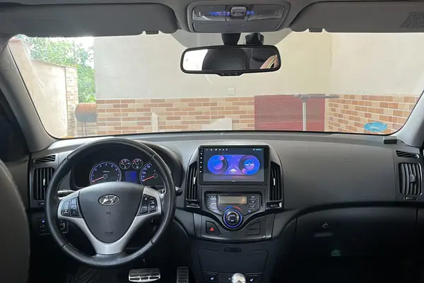 هیوندای  i30