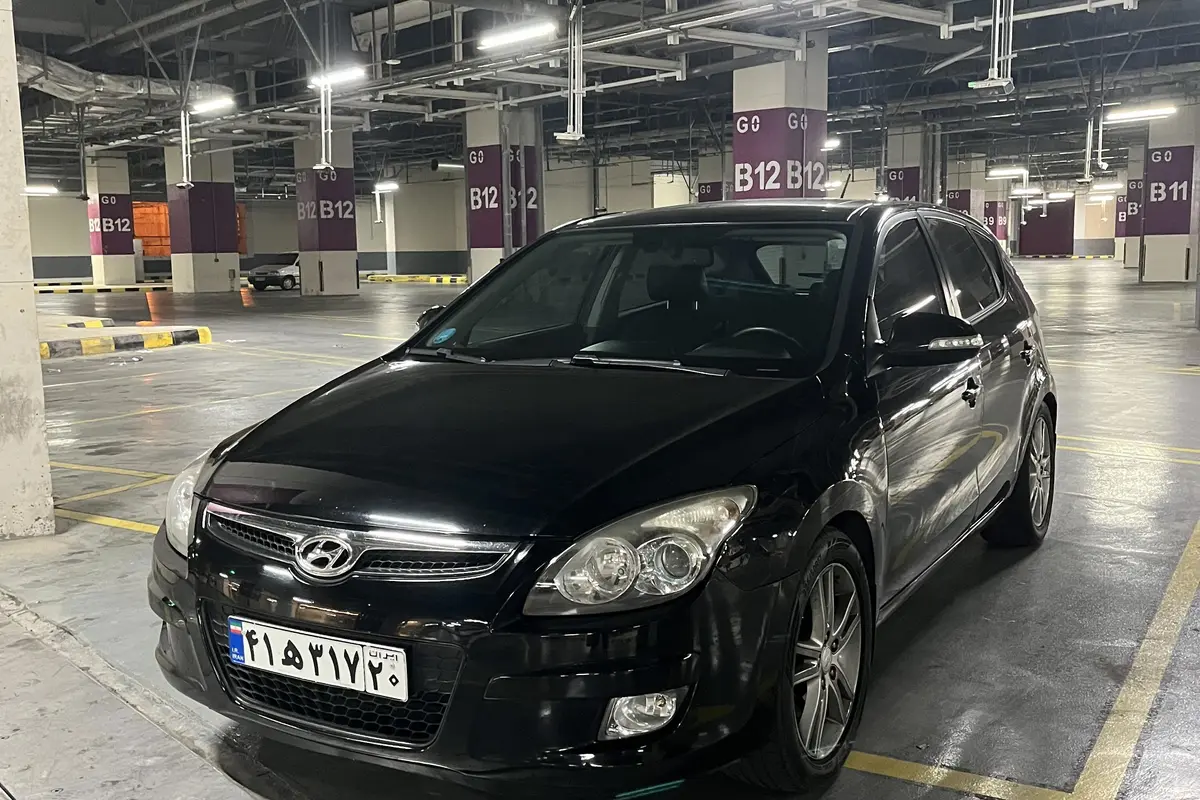 هیوندای  i30