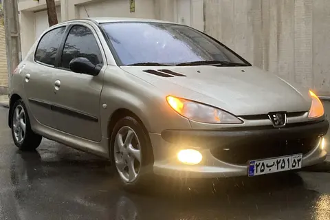 پژو، 206