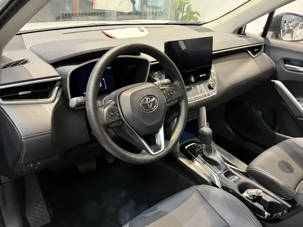 تویوتا، فرانت لندر هیبرید