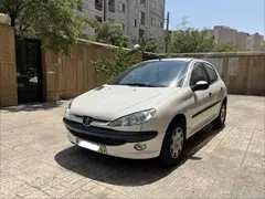 پژو، 206