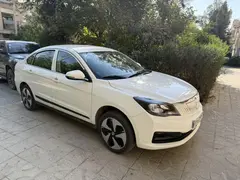 دانگ فنگ، E70