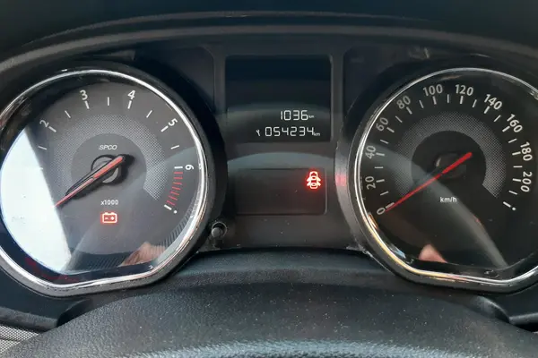 تارا، دنده ای V1