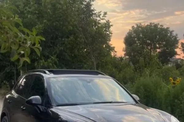 پورشه، کاین