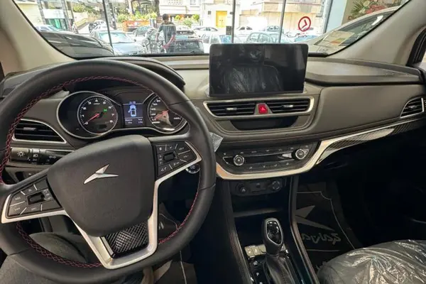 پیش فروش کی ام سی، SR3