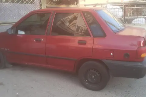 پراید، صندوق دار