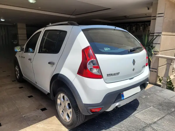 رنو، ساندرو استپ وی