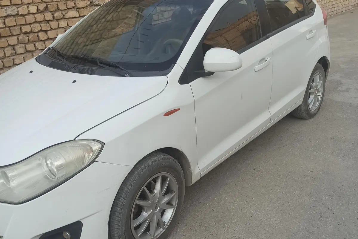 ام وی ام،  315هاچ بک