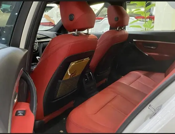 ب ام و، سری 3 سدان