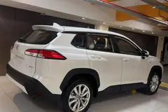 تویوتا، کرولا کراس هیبرید