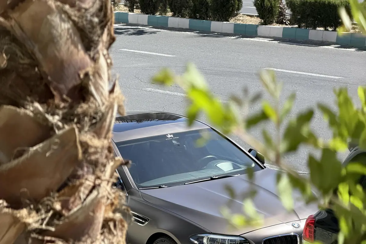 ب ام و،  سری 5 سدان
