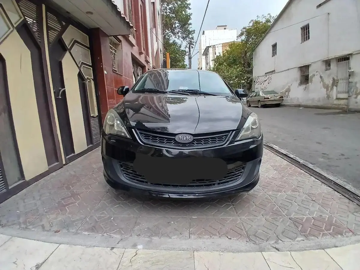 ام وی ام،  315هاچ بک