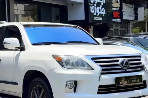 لکسوس، LX