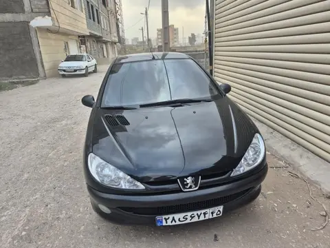 پژو، 206