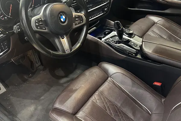 ب ام و، سری 5 سدان