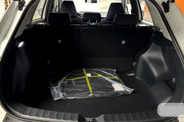 تویوتا، کرولا کراس هیبرید