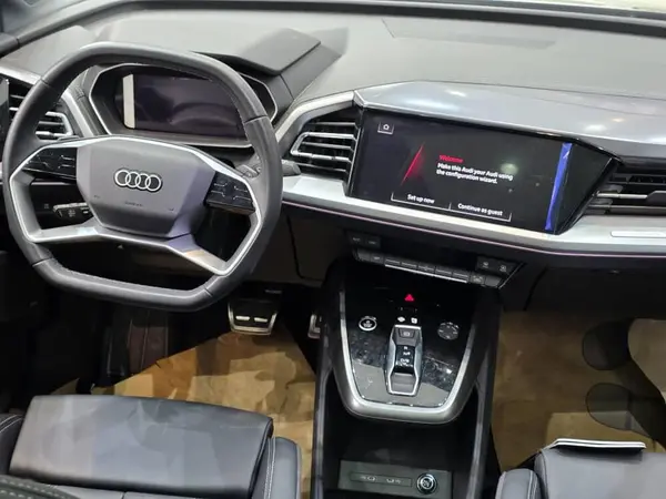 آئودی، Q4 e-tron