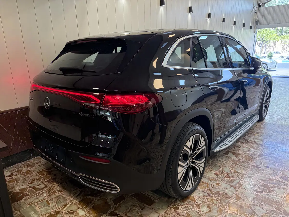 بنز،  EQE SUV