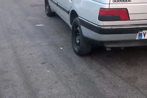 پژو، 405