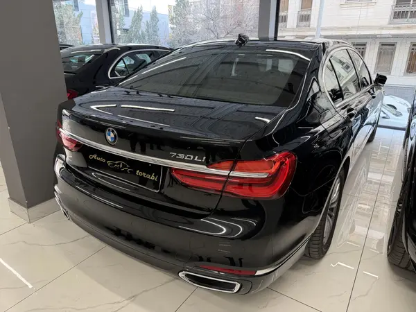 ب ام و، سری 7