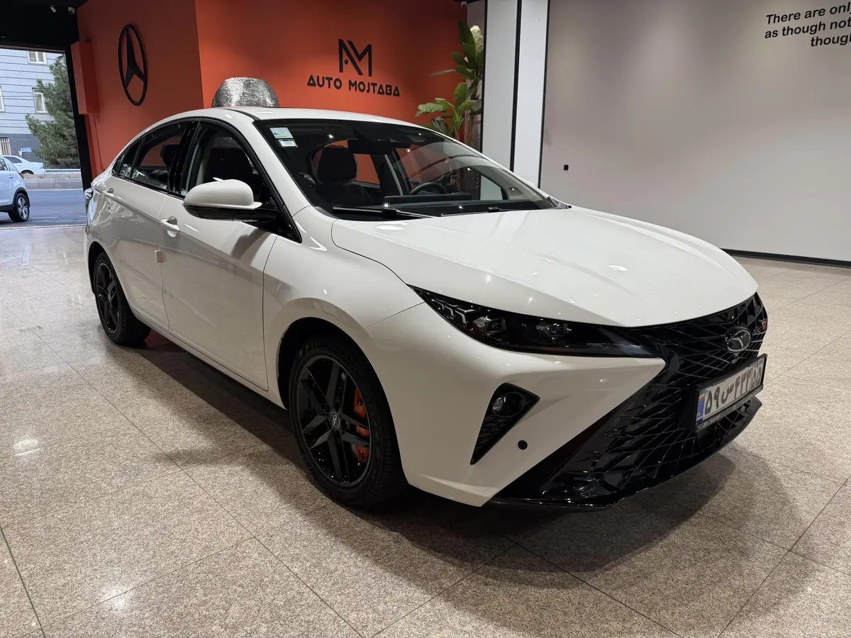 فونیکس،  آریزو 6 جی تی (Z6 GT)