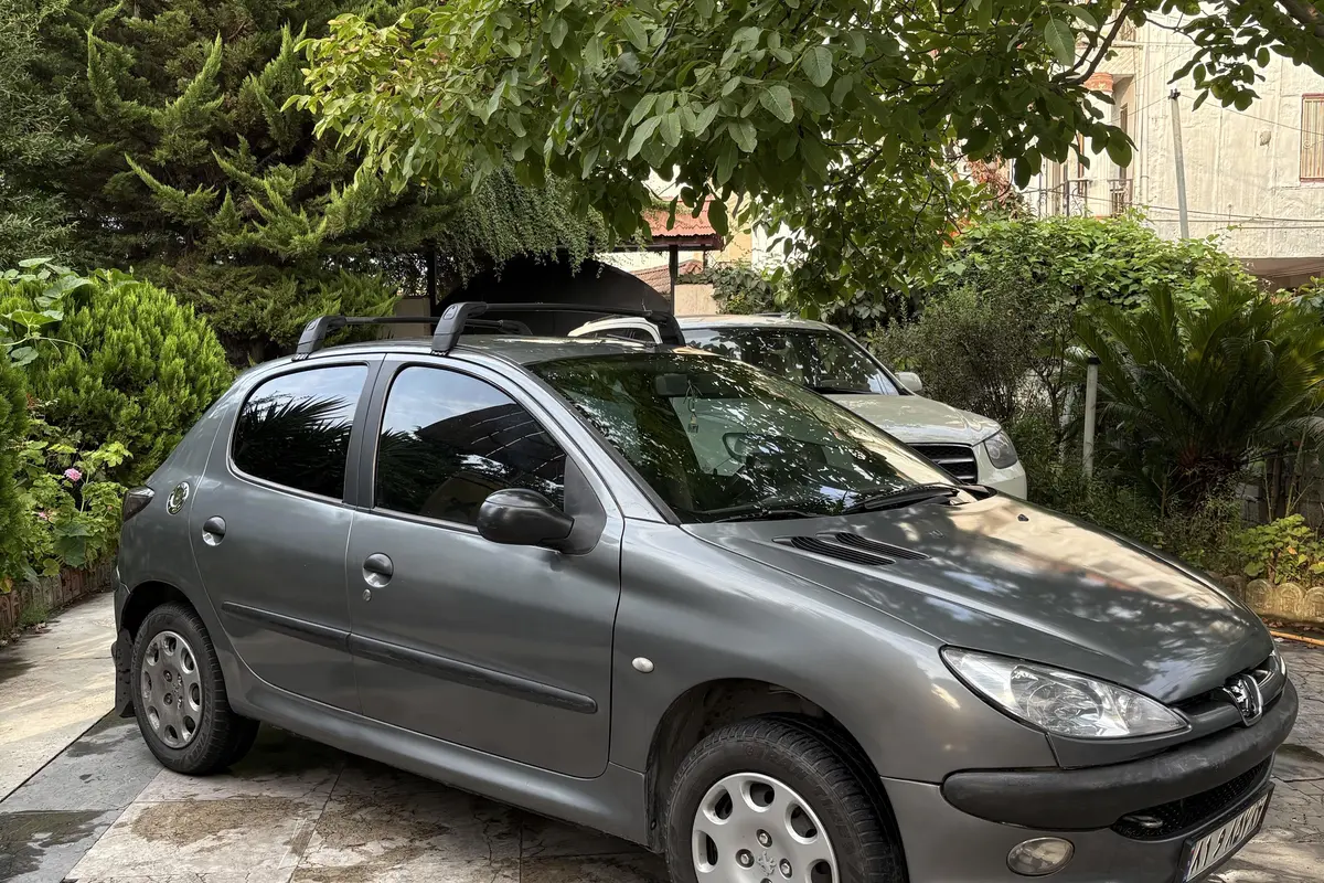 پژو،  206