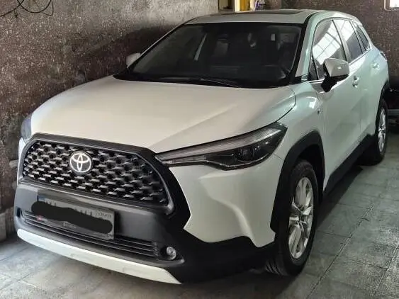 تویوتا، کرولا کراس هیبرید