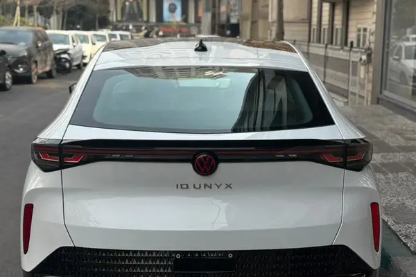 فولکس، آی دی یونیکس