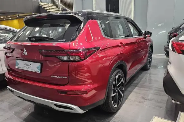 میتسوبیشی، اوتلندر