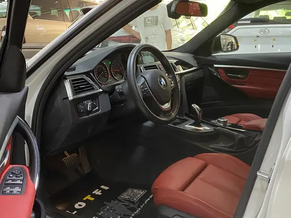 ب ام و، سری 3 سدان