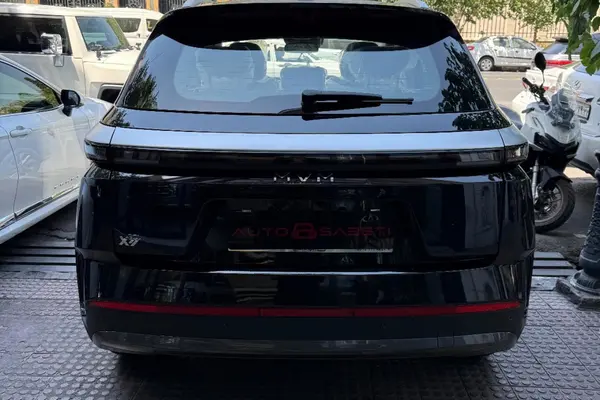 ام وی ام  X77