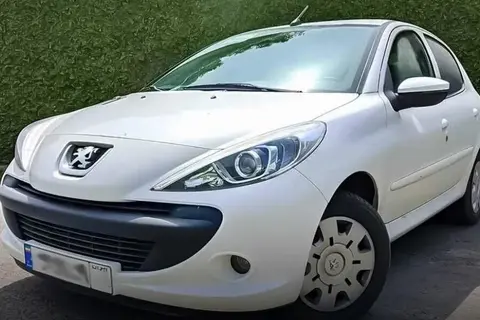 پژو، 207