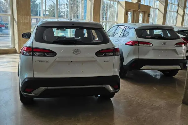 تویوتا، فرانت لندر هیبرید