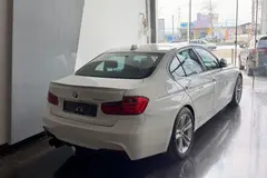 ب ام و، سری 3 سدان